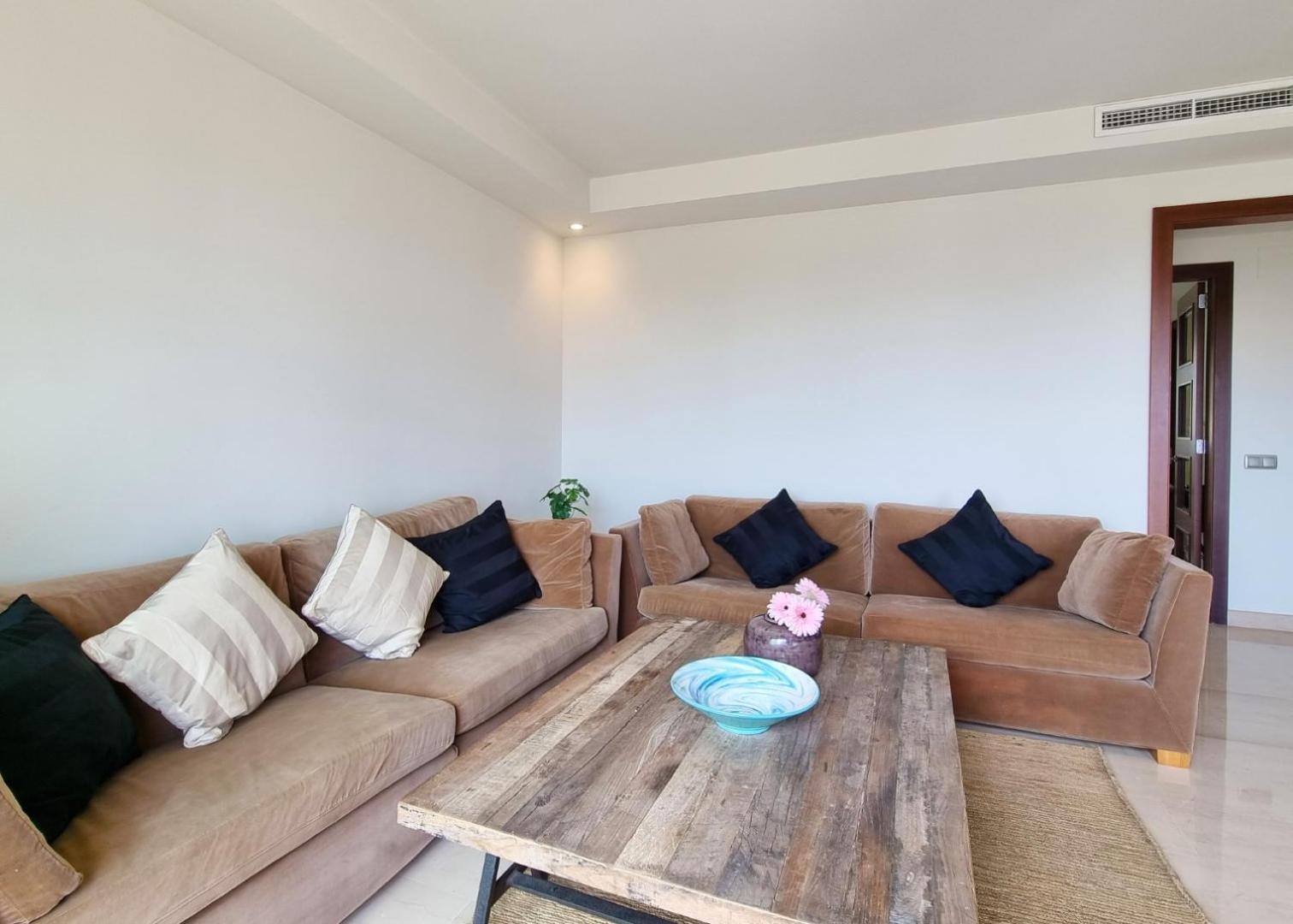 Luxury Penthouse In Medina Banus * Марбелья